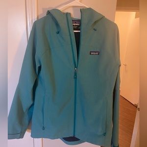 Women’s Patagonia Rain Jacket
